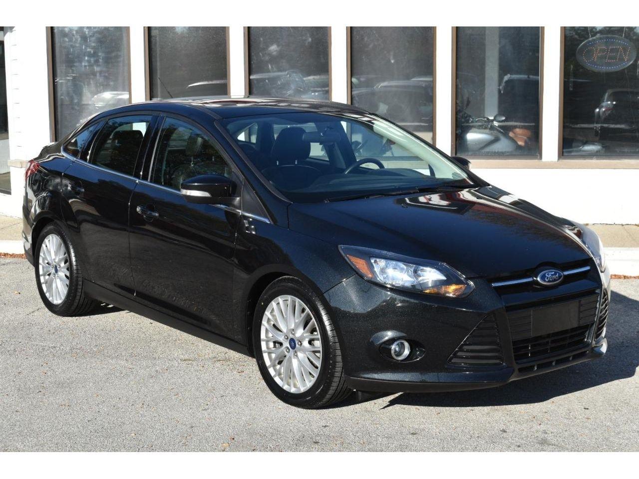 Ford Focus Titanium Sedan 2014