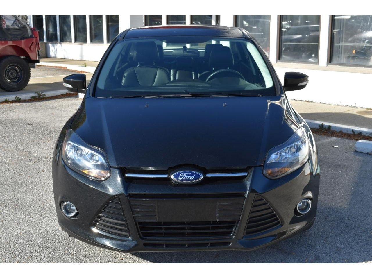 Ford Focus Titanium Sedan 2014