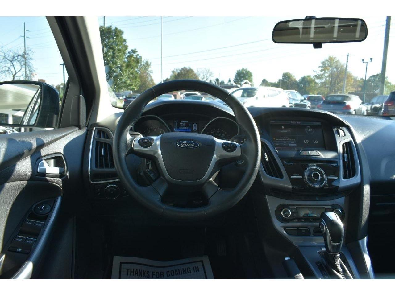 Ford Focus Titanium Sedan 2014