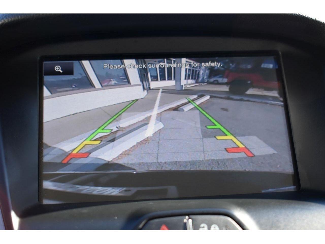 Ford Focus Titanium Sedan 2014