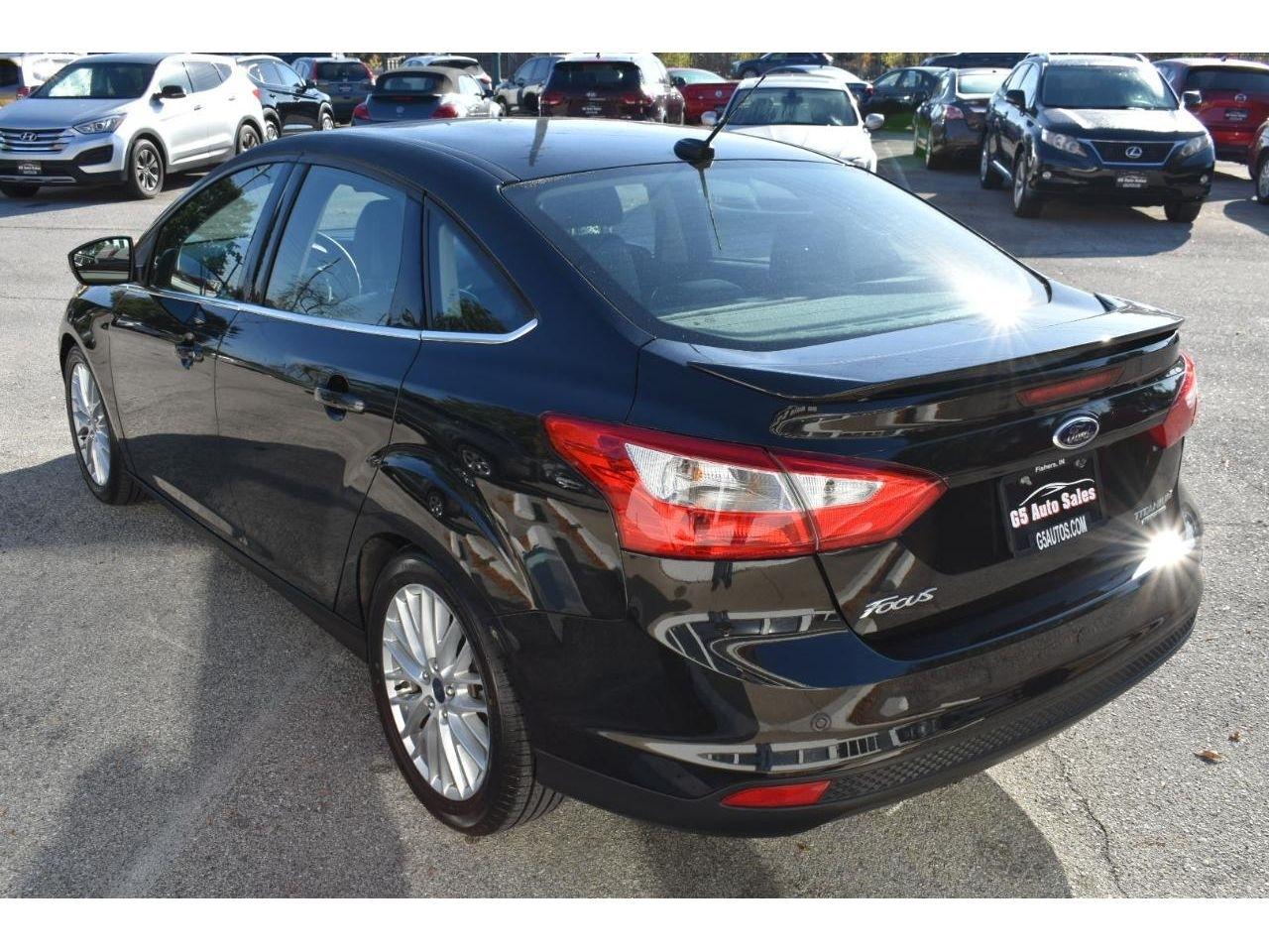 Ford Focus Titanium Sedan 2014