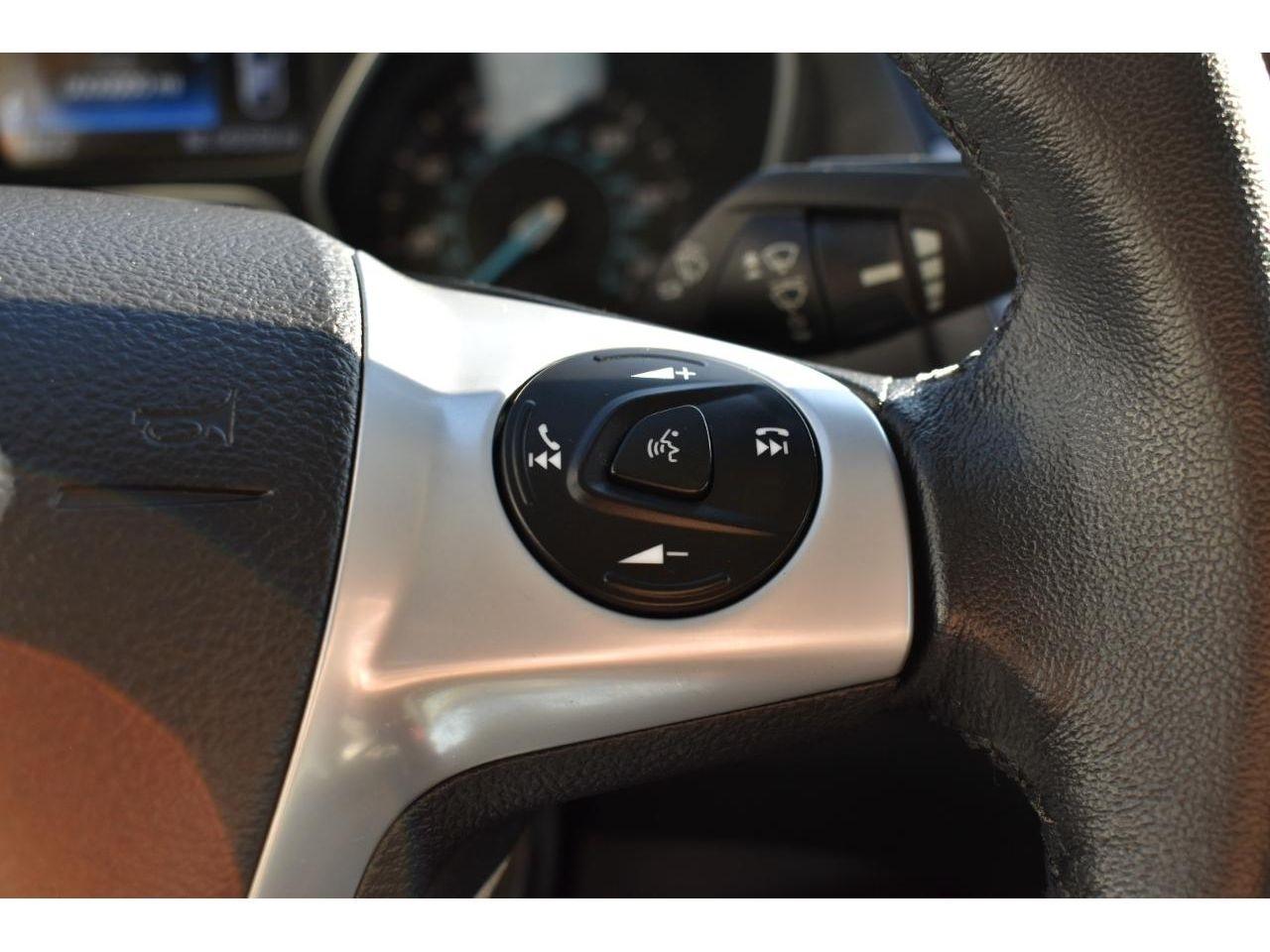 Ford Focus Titanium Sedan 2014
