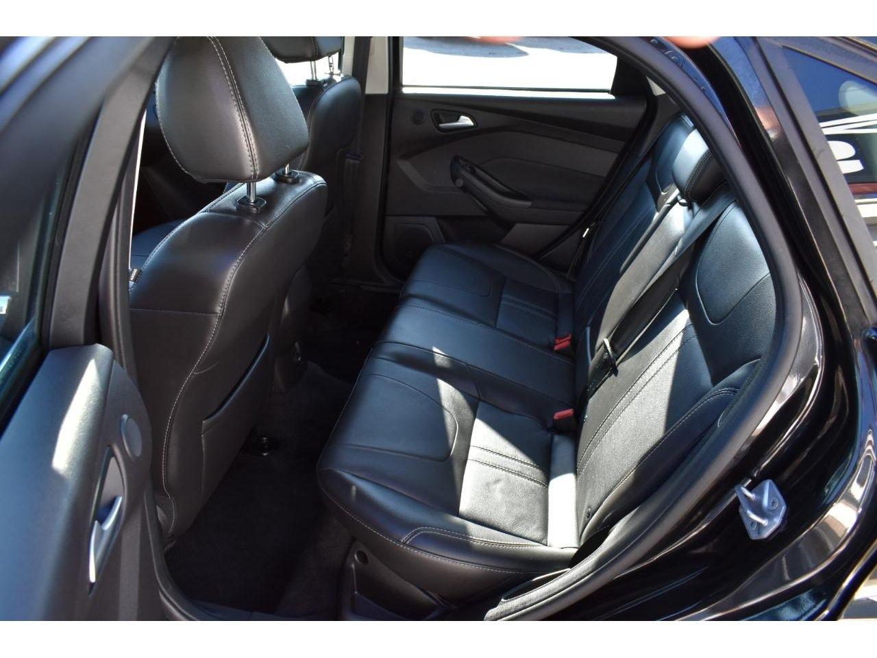 Ford Focus Titanium Sedan 2014