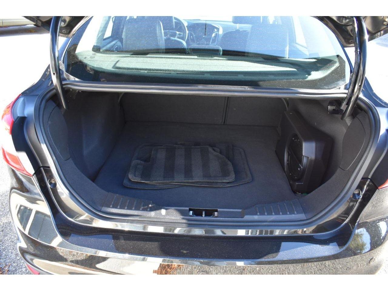 Ford Focus Titanium Sedan 2014