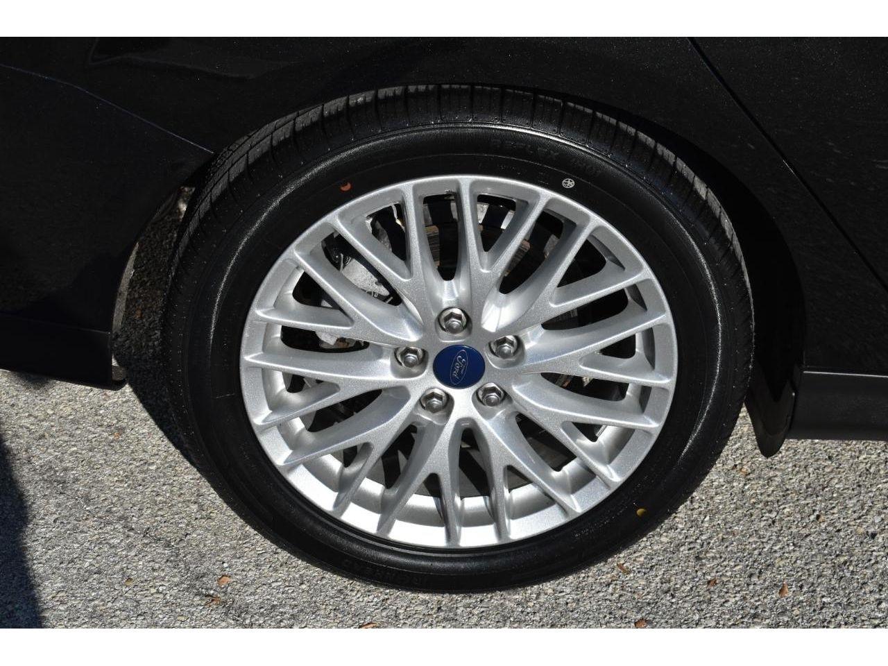 Ford Focus Titanium Sedan 2014