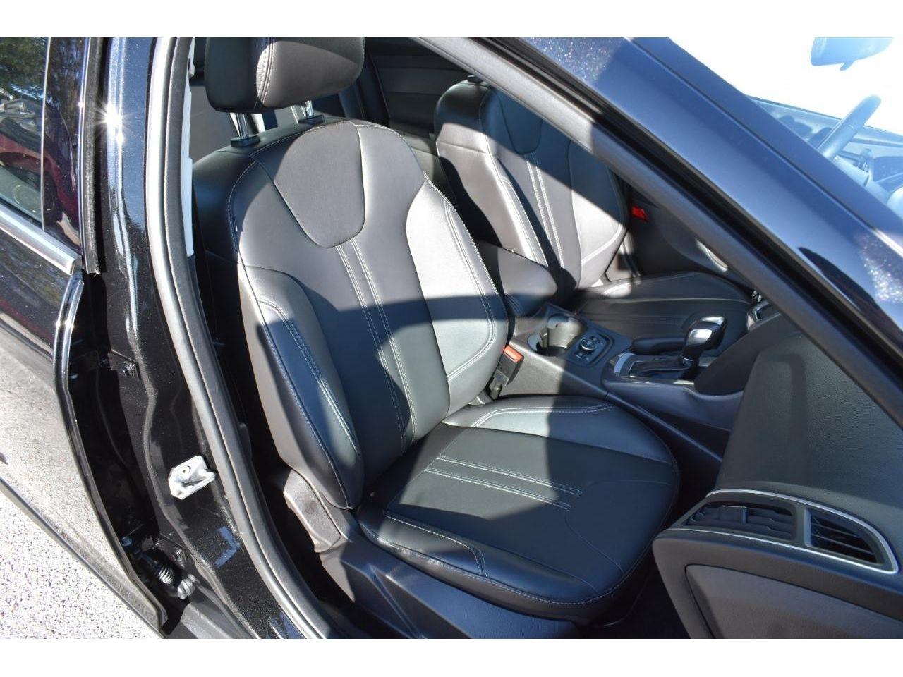 Ford Focus Titanium Sedan 2014