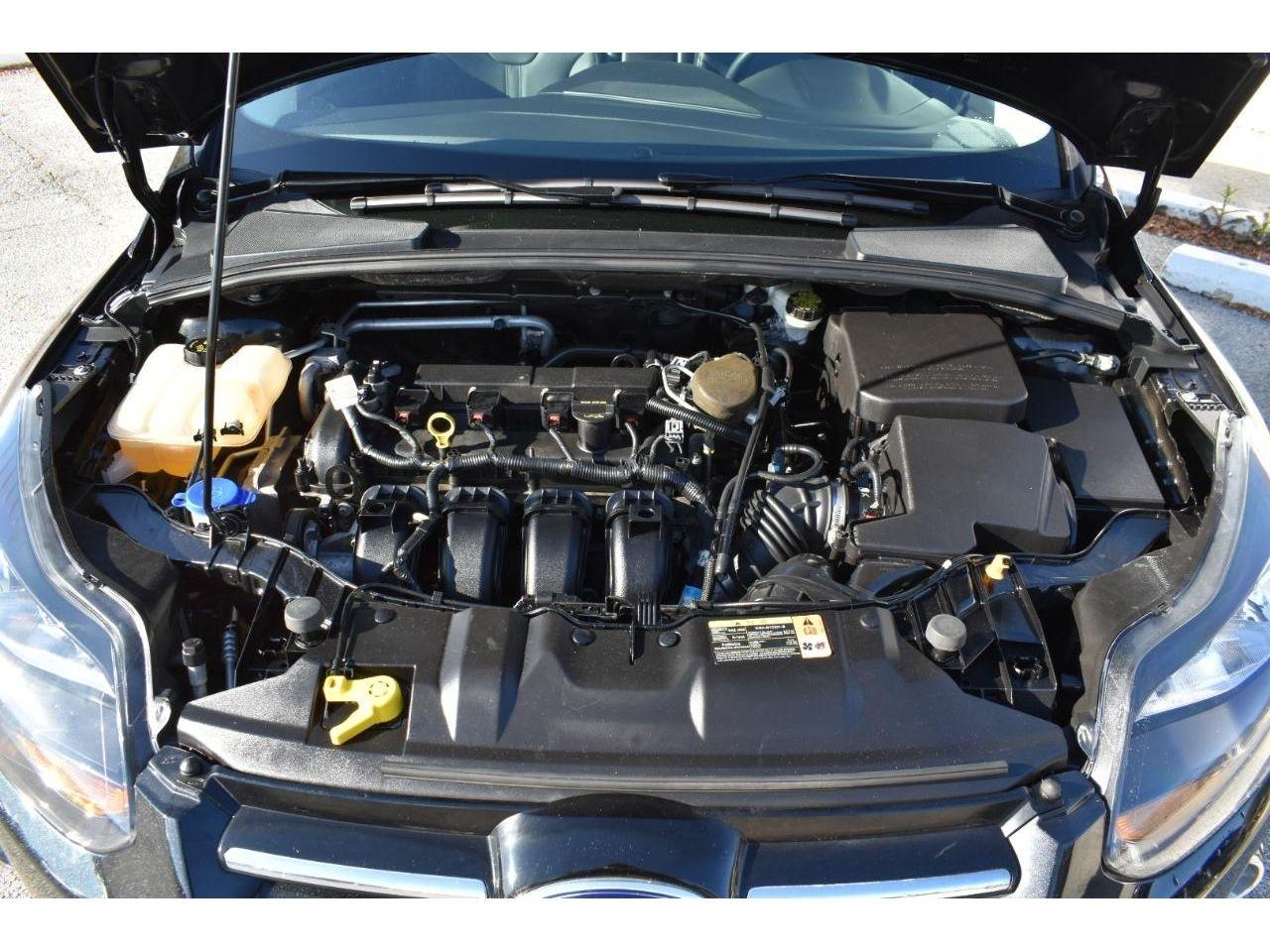 Ford Focus Titanium Sedan 2014