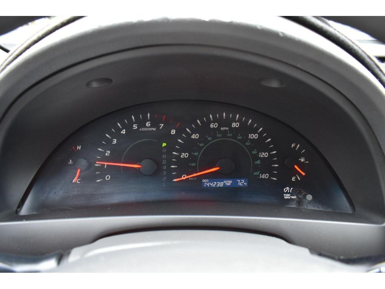 Toyota Camry LE 5-Spd AT 2009
