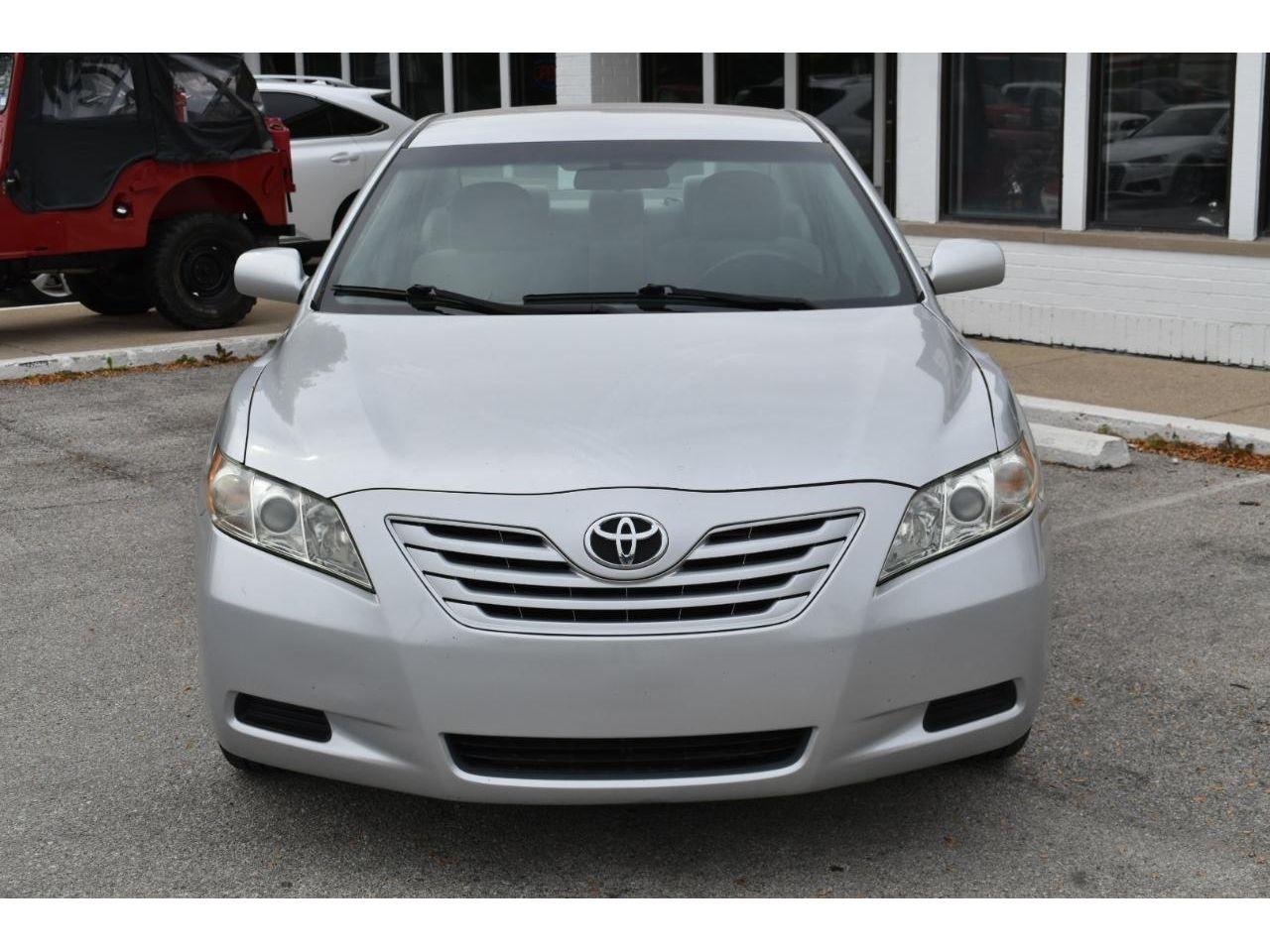 Toyota Camry LE 5-Spd AT 2009