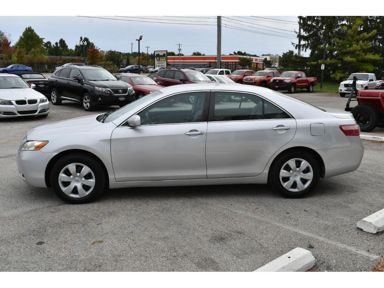 Toyota Camry LE 5-Spd AT 2009
