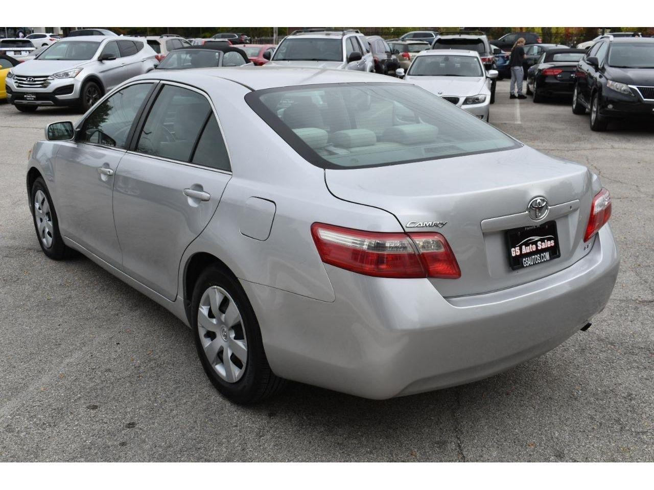 Toyota Camry LE 5-Spd AT 2009
