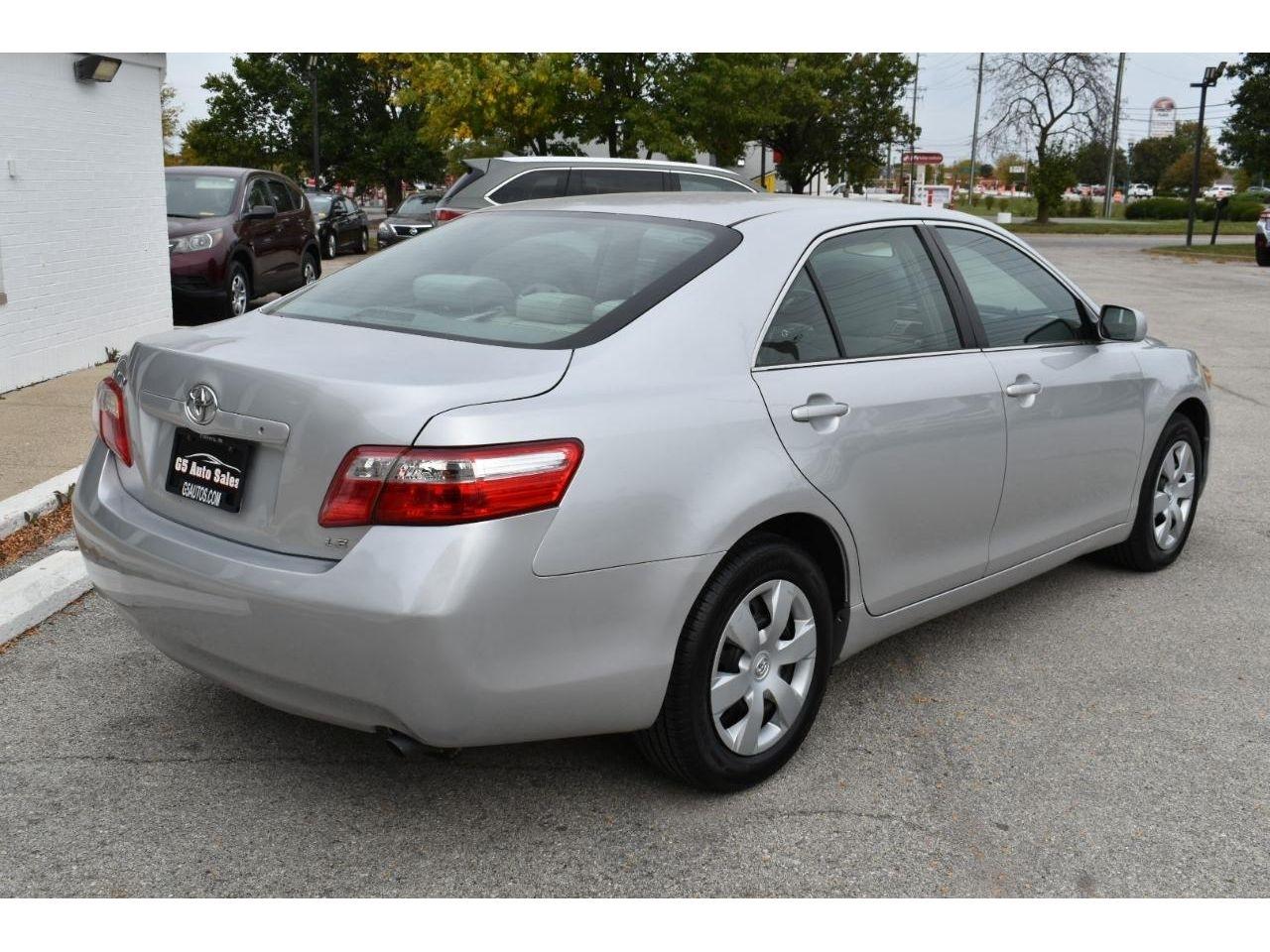 Toyota Camry LE 5-Spd AT 2009