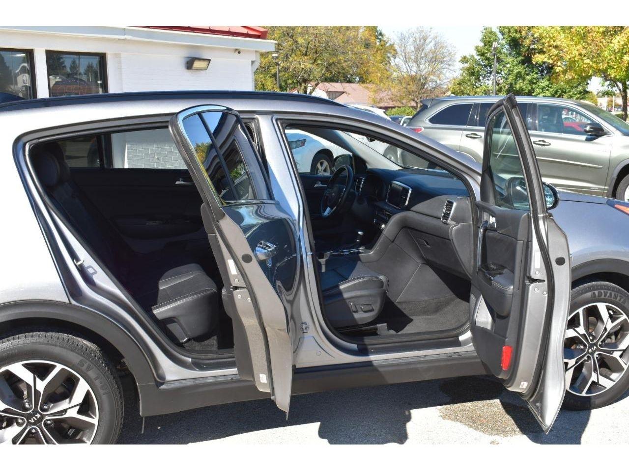 Kia Sportage EX FWD 2021