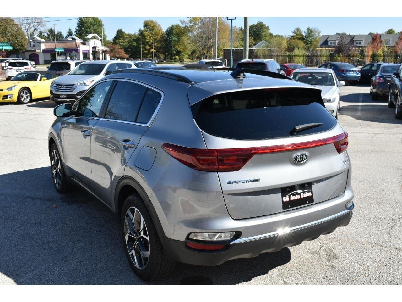 Kia Sportage EX FWD 2021