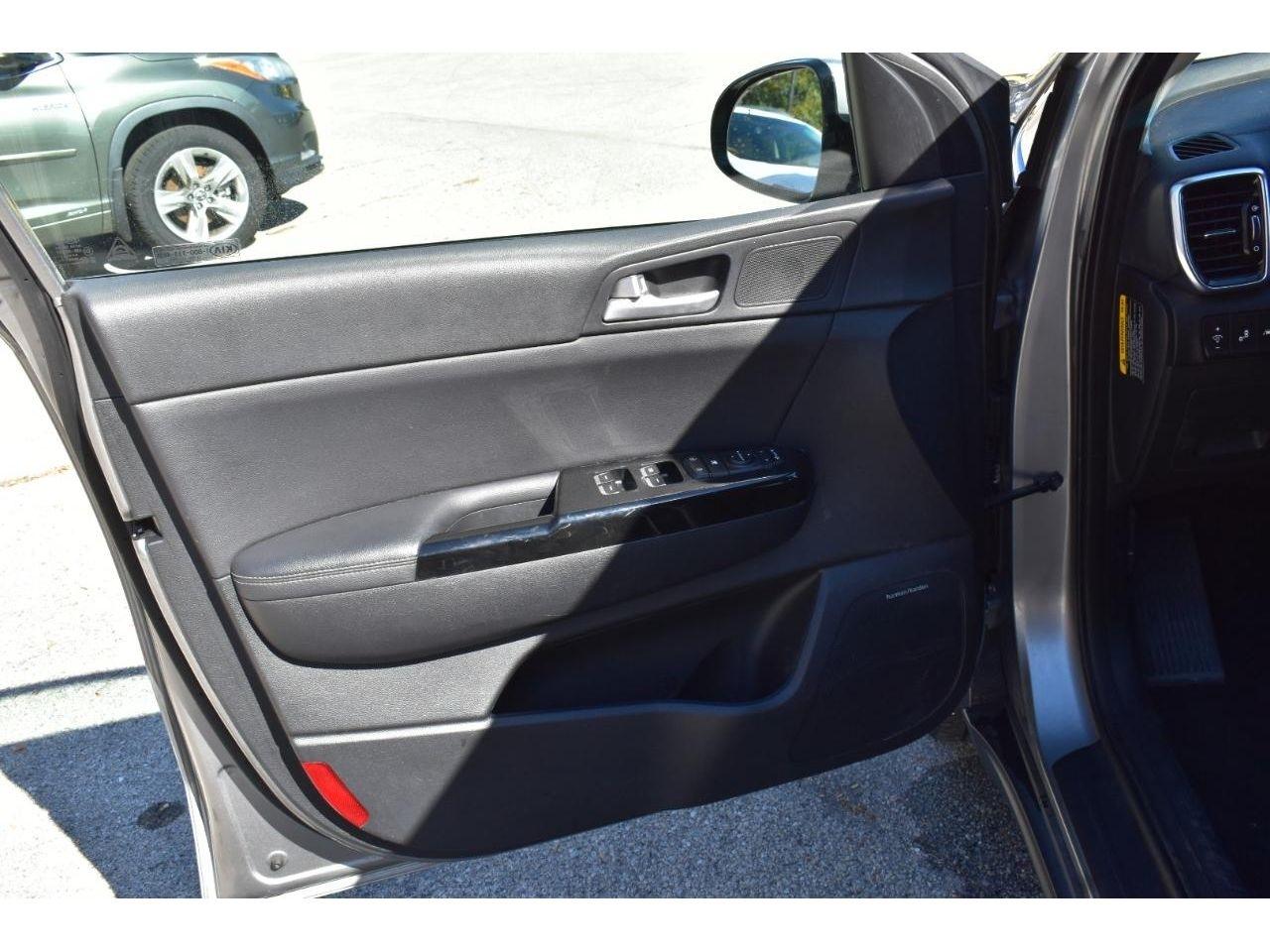 Kia Sportage EX FWD 2021