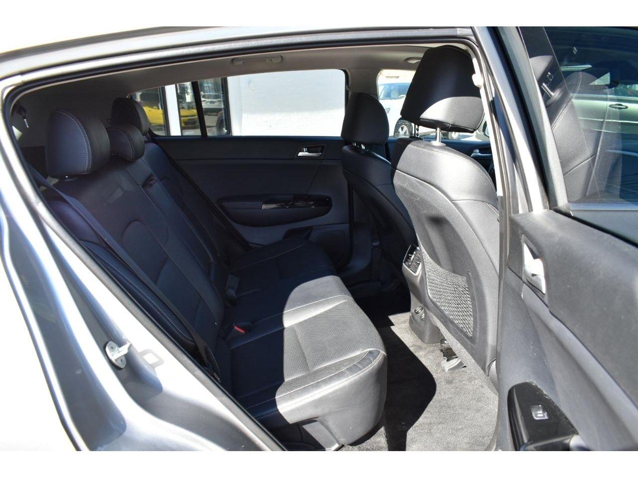 Kia Sportage EX FWD 2021