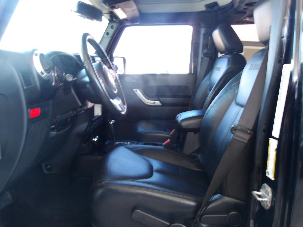 Jeep Wrangler Unlimited 4WD 4dr Rubicon 10th Anniversary 2013