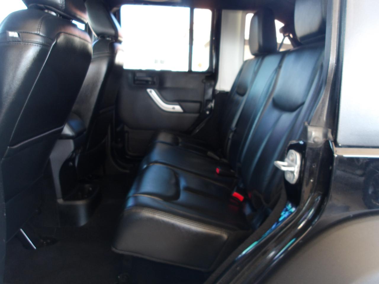 Jeep Wrangler Unlimited 4WD 4dr Rubicon 10th Anniversary 2013