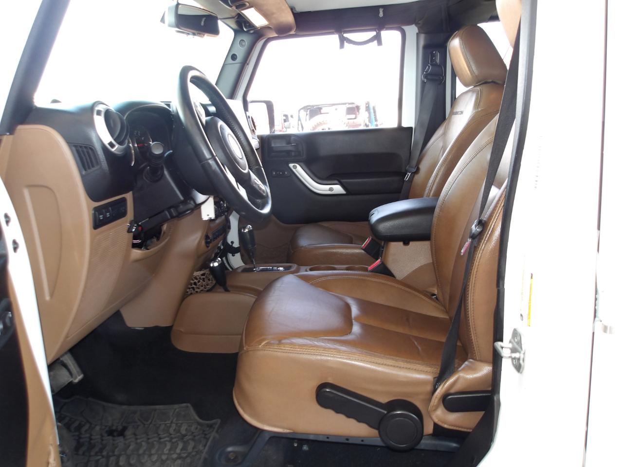 Jeep Wrangler Unlimited 4WD 4dr Rubicon 2013