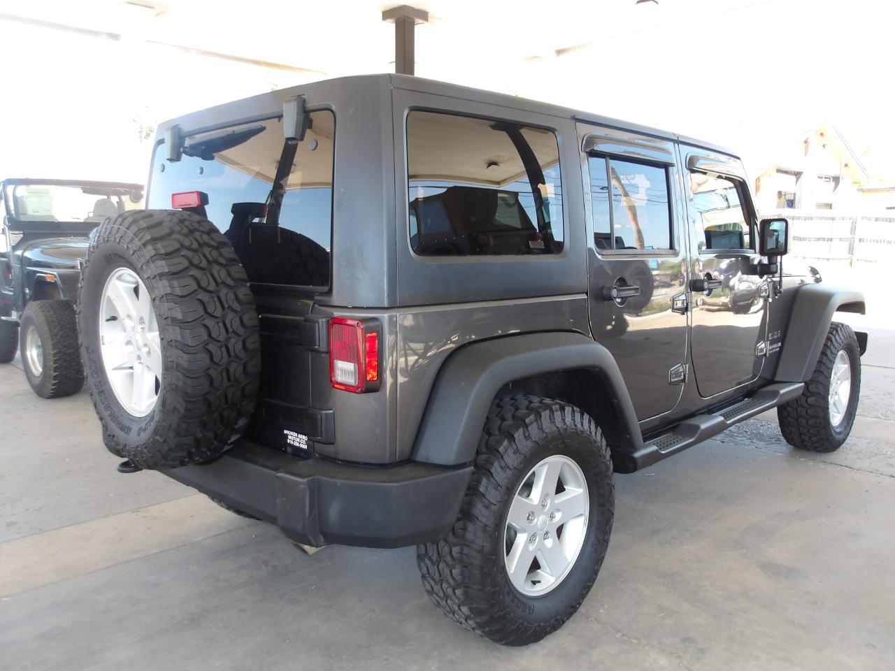 Jeep Wrangler Unlimited Sport 4x4 2017