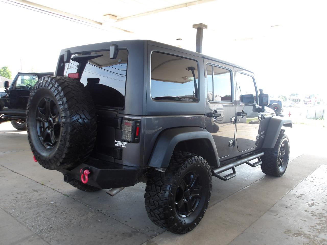 Jeep Wrangler Unlimited 4WD 4dr Sport 2014