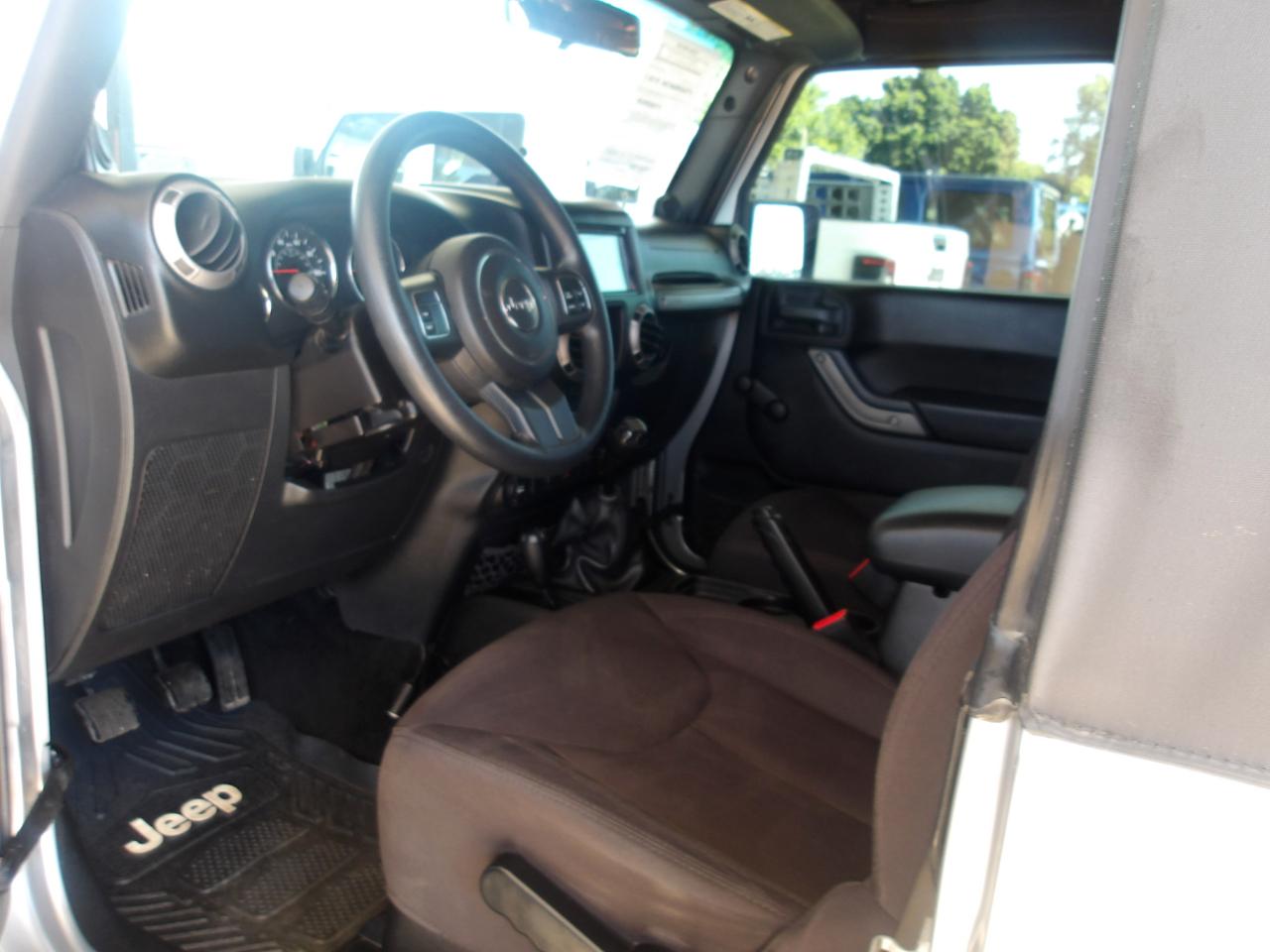 Jeep Wrangler 4WD 2dr Sport 2014