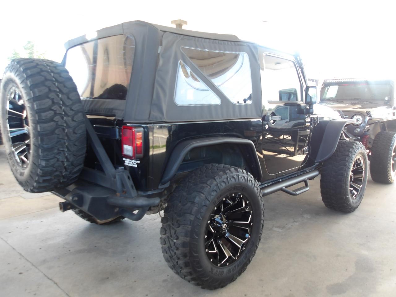 Jeep Wrangler 4WD 2dr Rubicon 2012