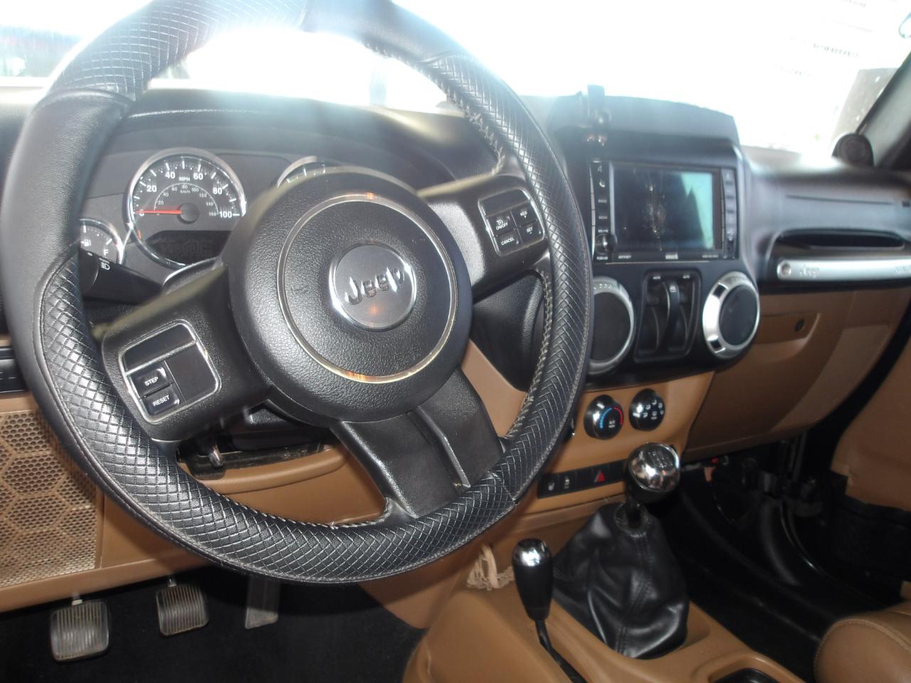 Jeep Wrangler 4WD 2dr Rubicon 2012