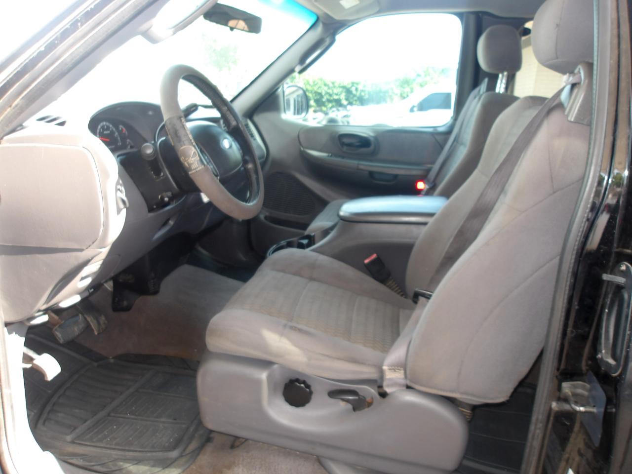 Ford F-150  2003