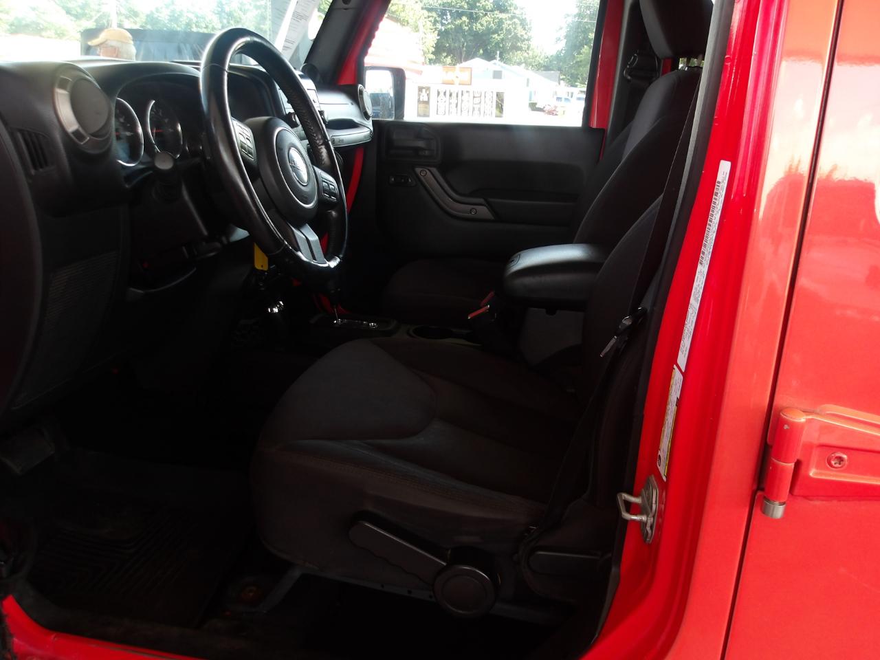 Jeep Wrangler Unlimited 4WD 4dr Sport 2013