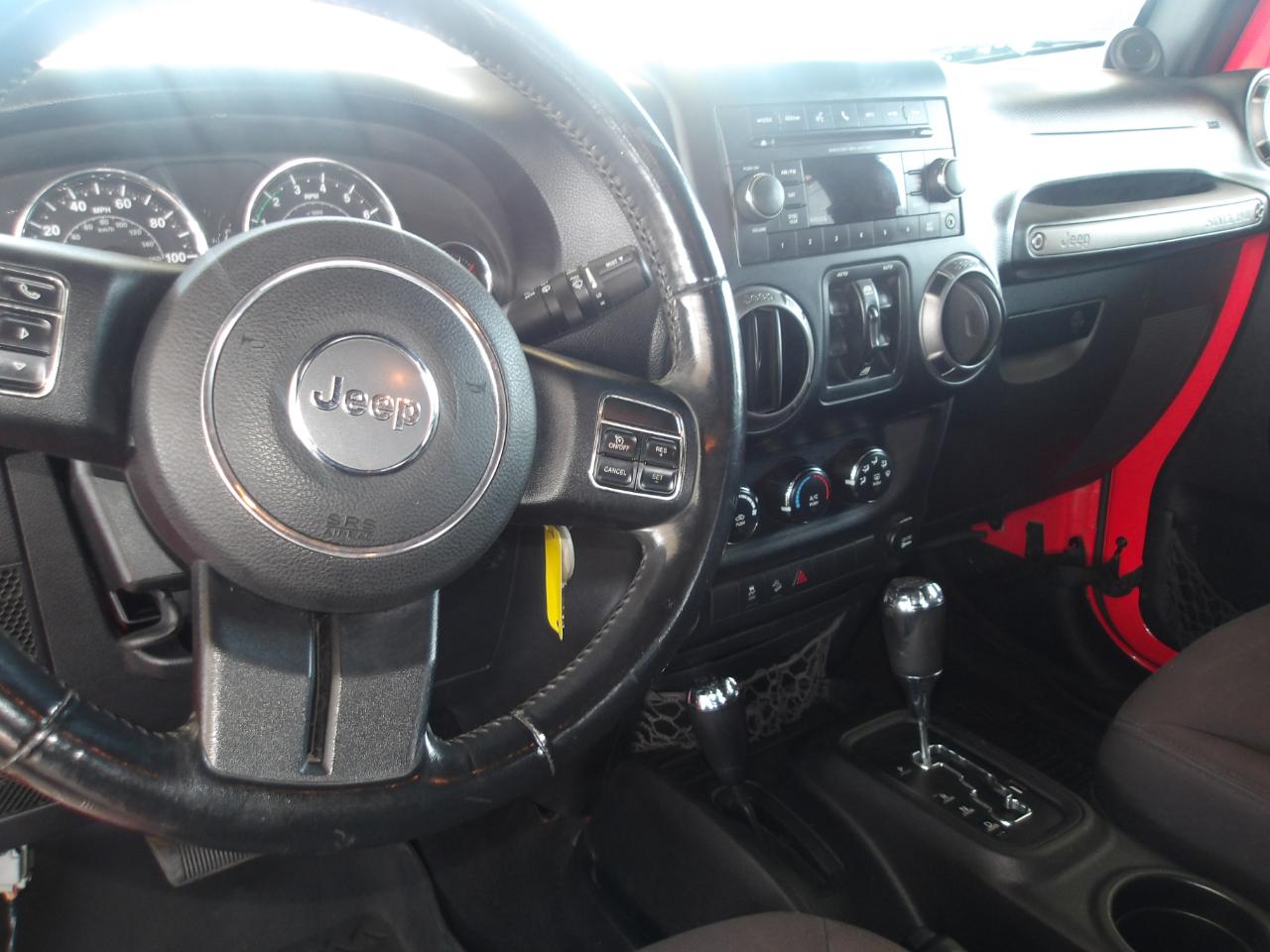 Jeep Wrangler Unlimited 4WD 4dr Sport 2013