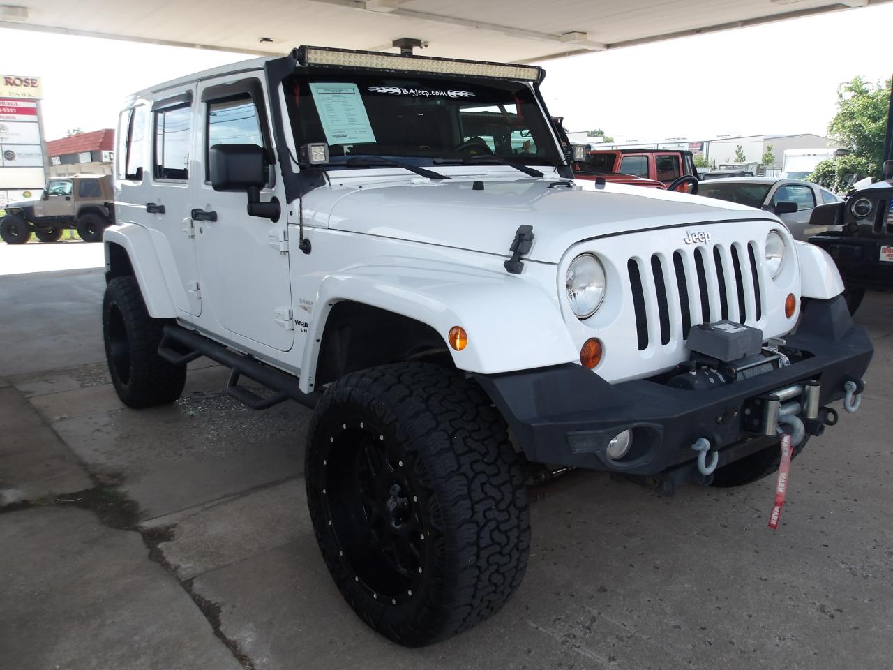 Jeep Wrangler Unlimited 4WD 4dr Sahara 2013