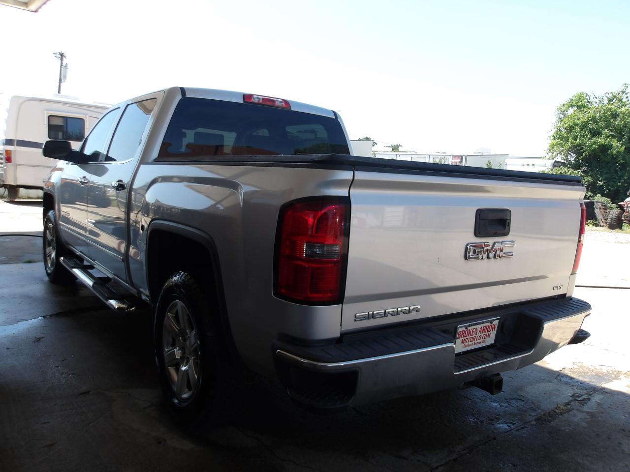 GMC Sierra 1500 4WD Crew Cab 143.5" SLT 2014