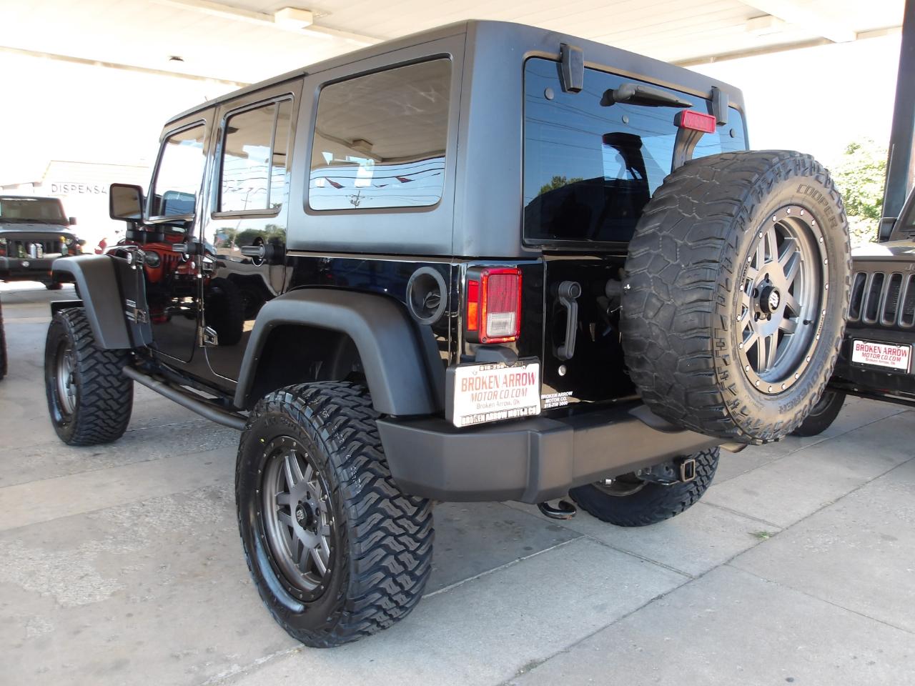 Jeep Wrangler Unlimited 4WD 4dr Sport 2015