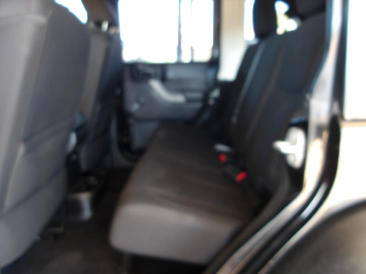 Jeep Wrangler Unlimited 4WD 4dr Sport 2015