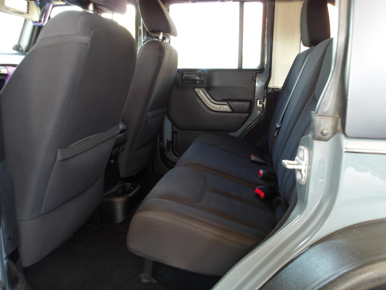 Jeep Wrangler Unlimited 4WD 4dr Sport 2014