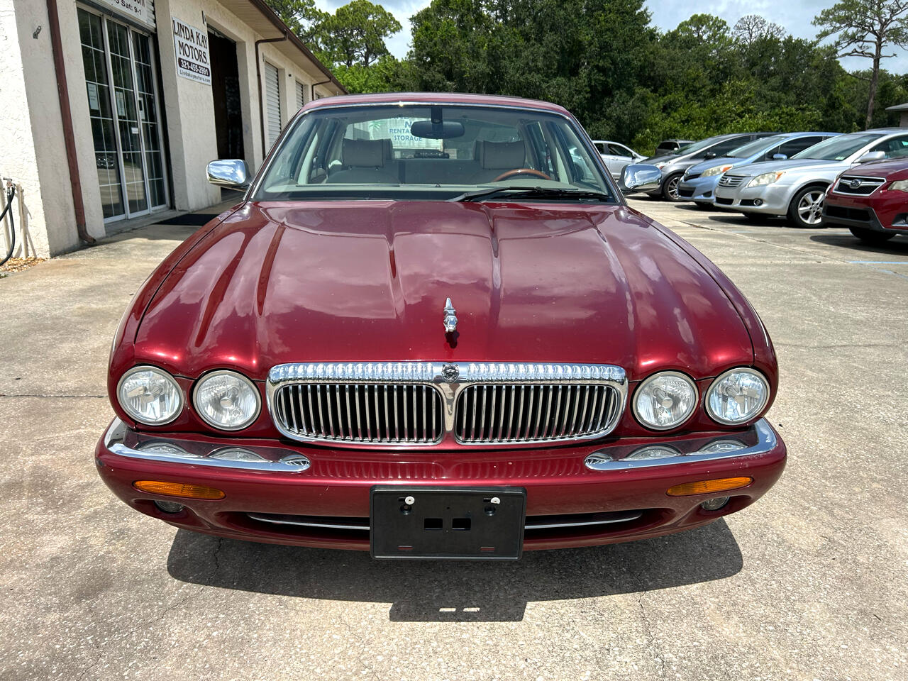 Jaguar XJ 4dr Sdn Vanden Plas 2001 Jaguar XJ 4dr Sdn Vanden Plas 2001