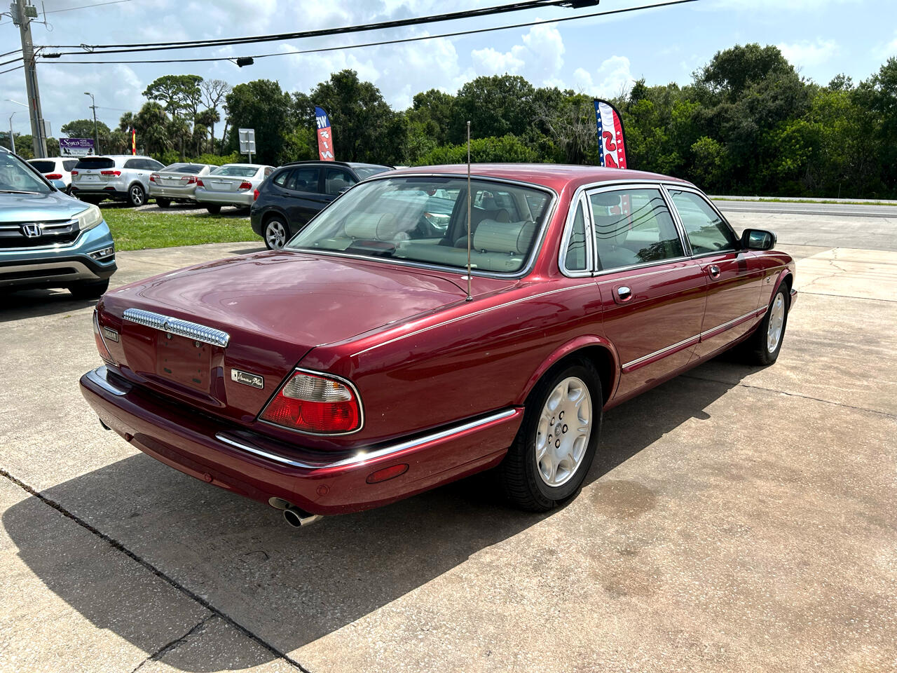 Jaguar XJ 4dr Sdn Vanden Plas 2001 Jaguar XJ 4dr Sdn Vanden Plas 2001