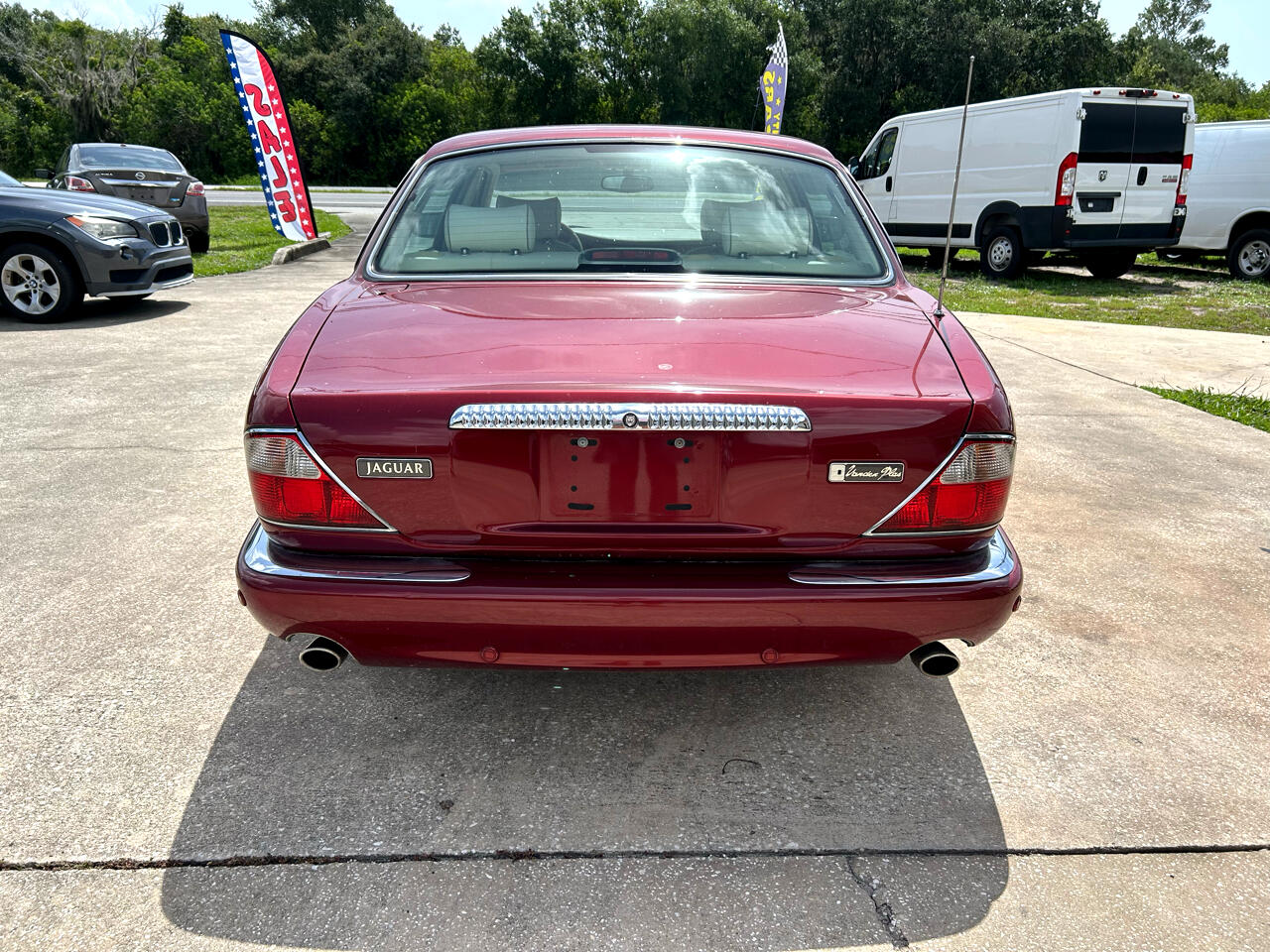 Jaguar XJ 4dr Sdn Vanden Plas 2001 Jaguar XJ 4dr Sdn Vanden Plas 2001