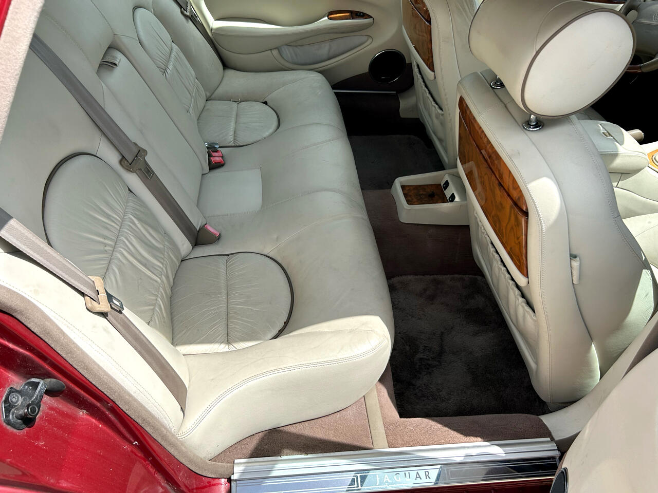 Jaguar XJ 4dr Sdn Vanden Plas 2001 Jaguar XJ 4dr Sdn Vanden Plas 2001