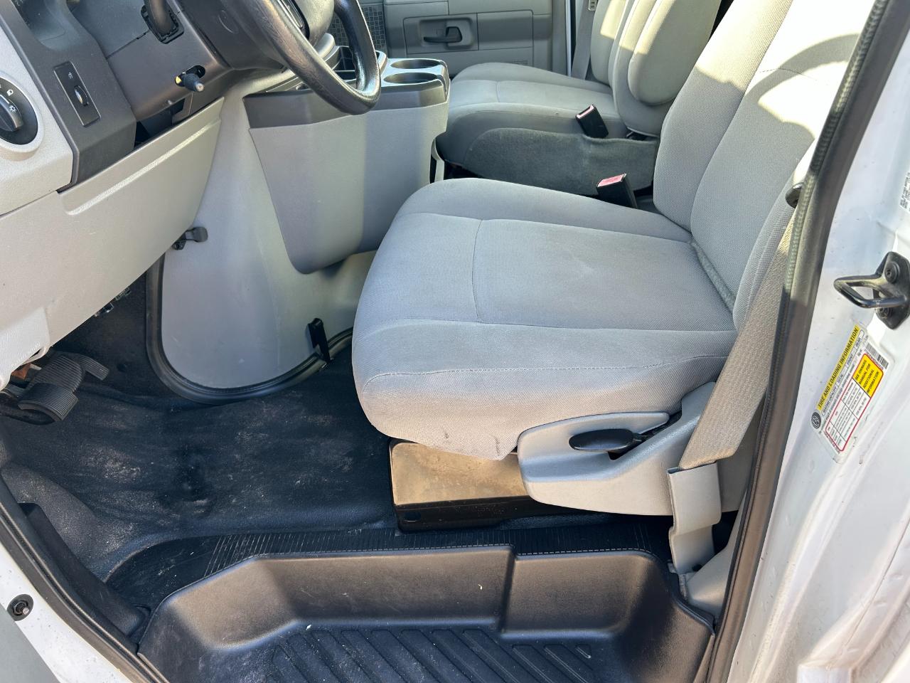 Ford Econoline Cargo Van E-250 Recreational 2014