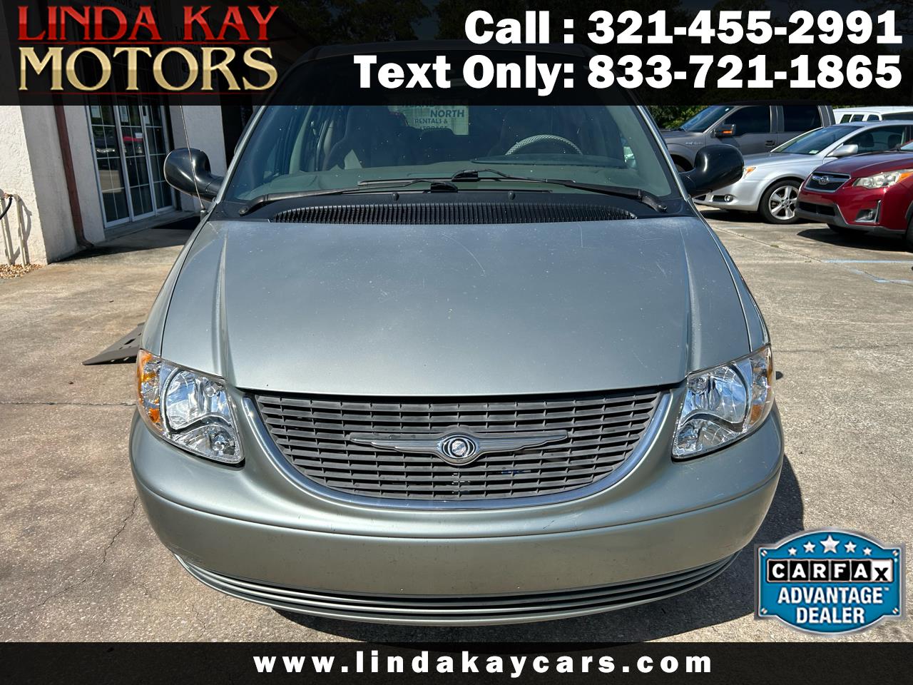 2003 Chrysler Town & Country 4dr FWD Handicap Equipped