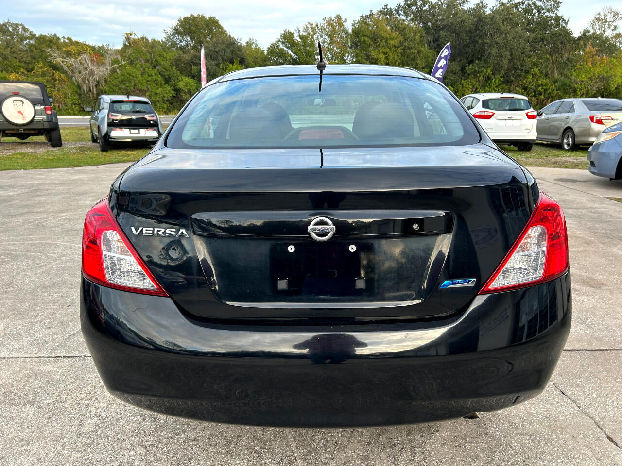 Nissan Versa 4dr Sdn CVT 1.6 S 2012