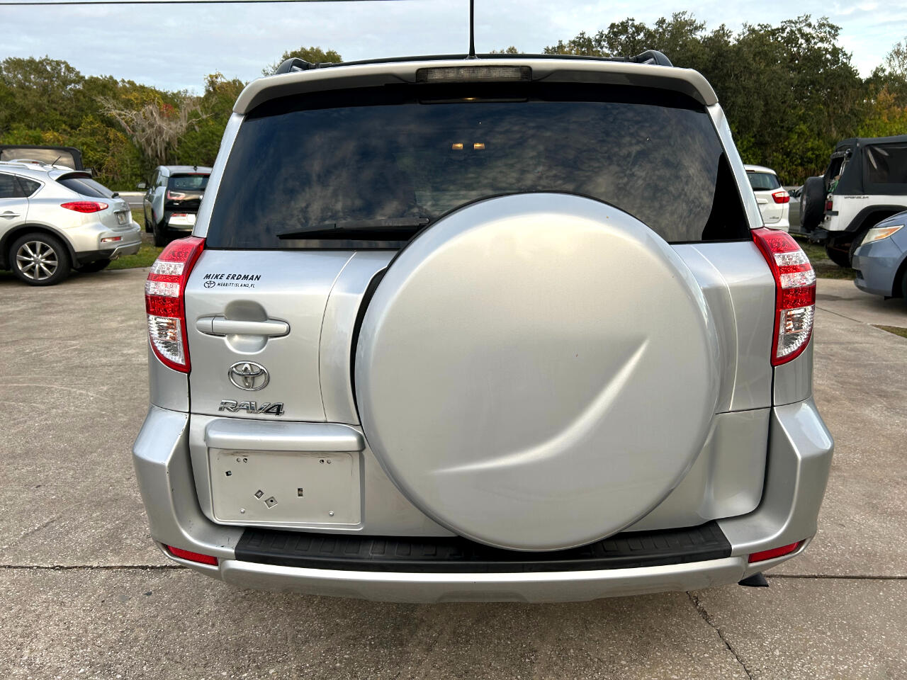 Toyota RAV4 FWD 4dr I4 (Natl) 2012