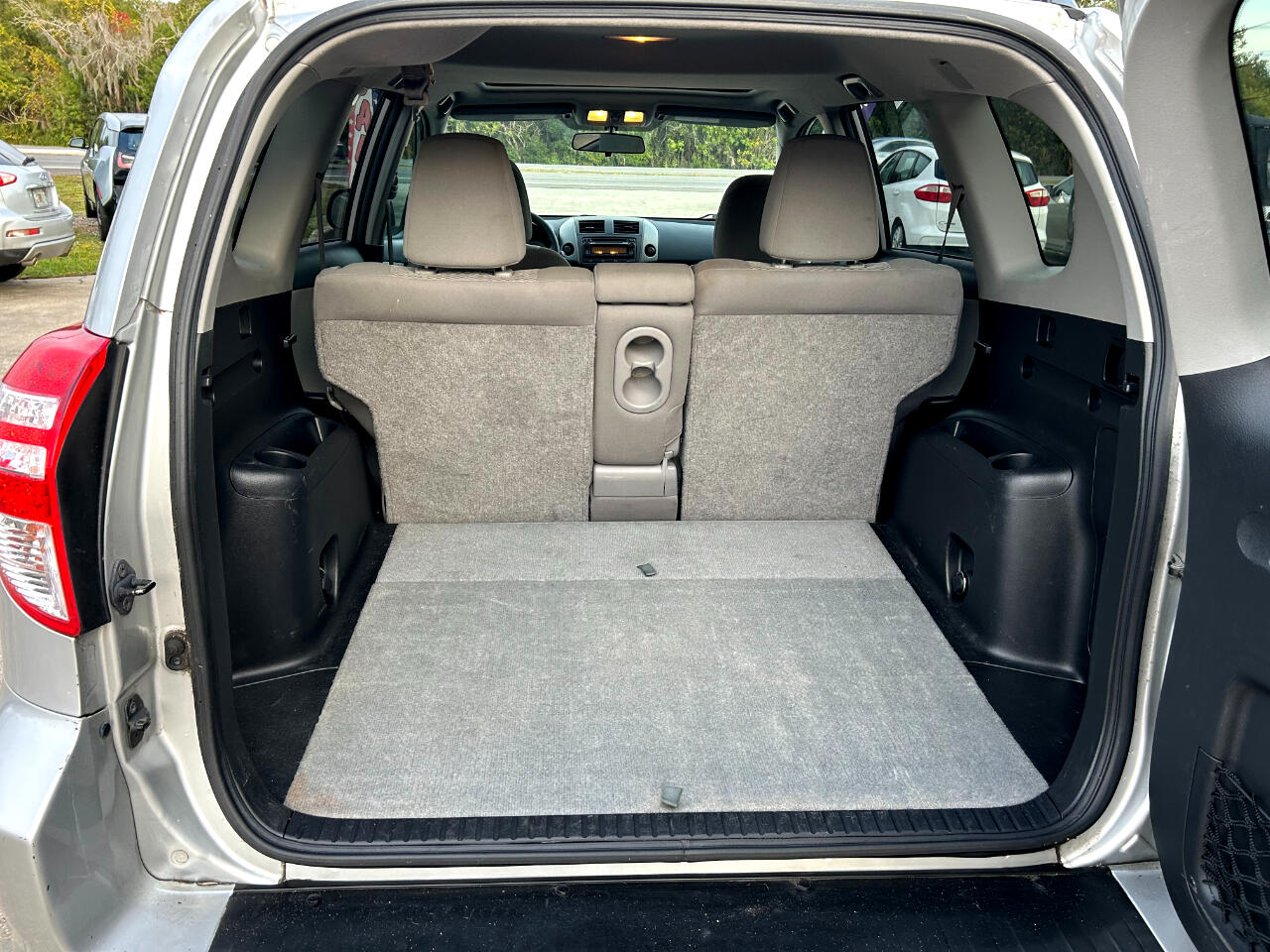 Toyota RAV4 FWD 4dr I4 (Natl) 2012