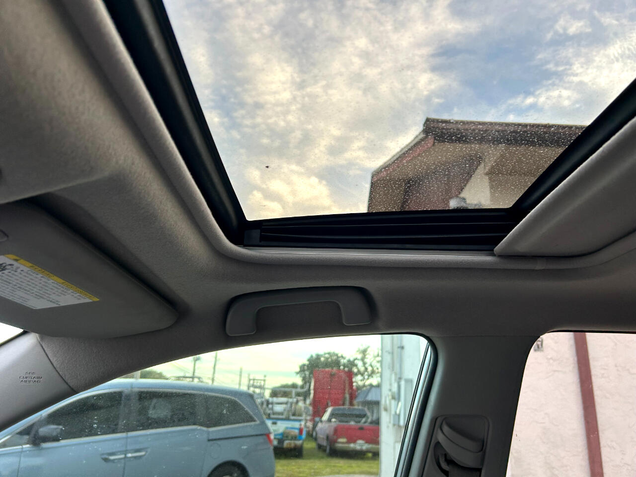 Toyota RAV4 FWD 4dr I4 (Natl) 2012