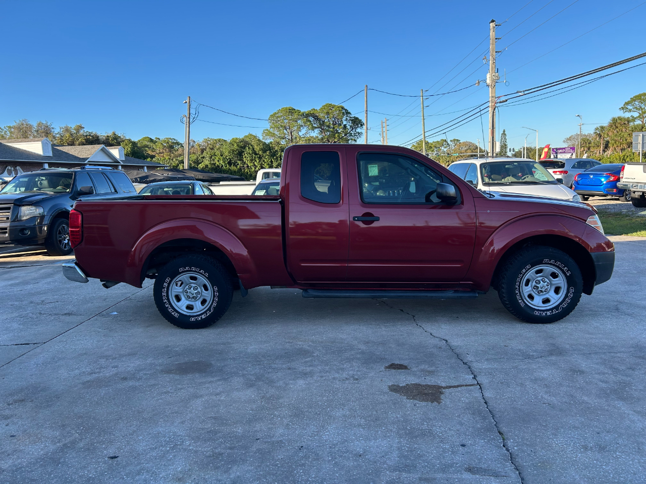 Nissan Frontier 2WD King Cab I4 Manual S 2013