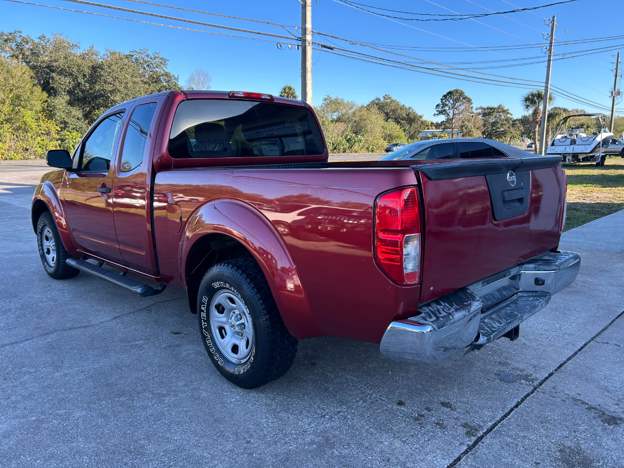 Nissan Frontier 2WD King Cab I4 Manual S 2013