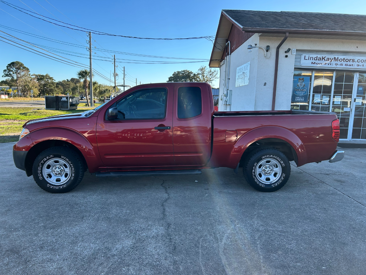 Nissan Frontier 2WD King Cab I4 Manual S 2013