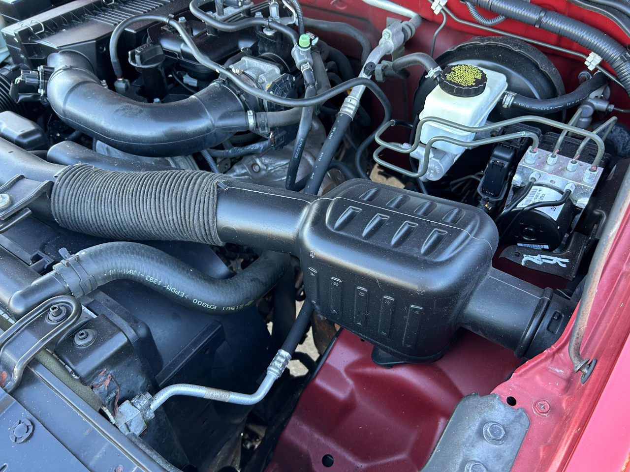 Nissan Frontier 2WD King Cab I4 Manual S 2013